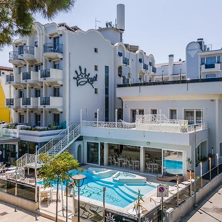 Royal Boutique Hotel Riccione Eksteriør billede