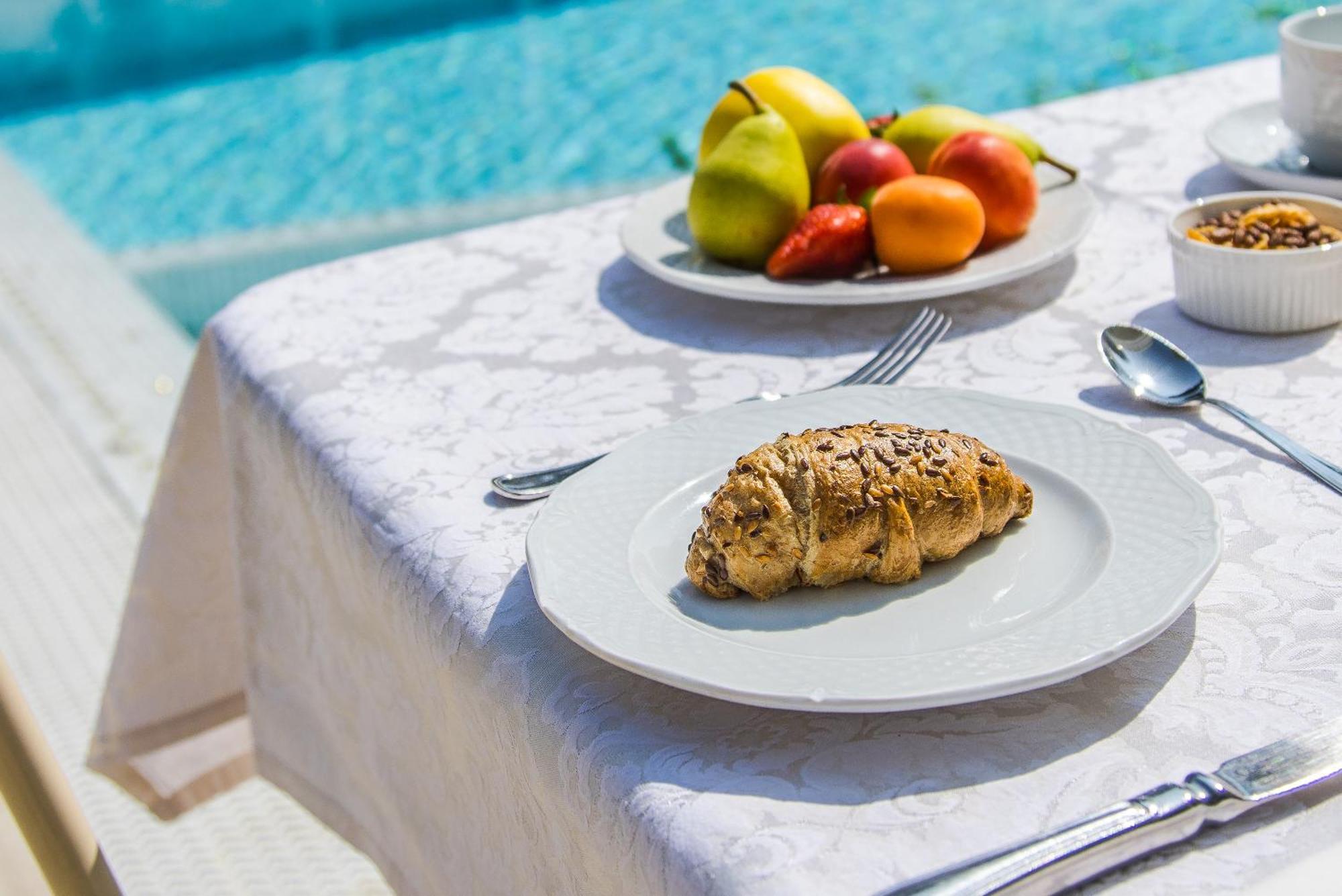 Royal Boutique Hotel Riccione Eksteriør billede