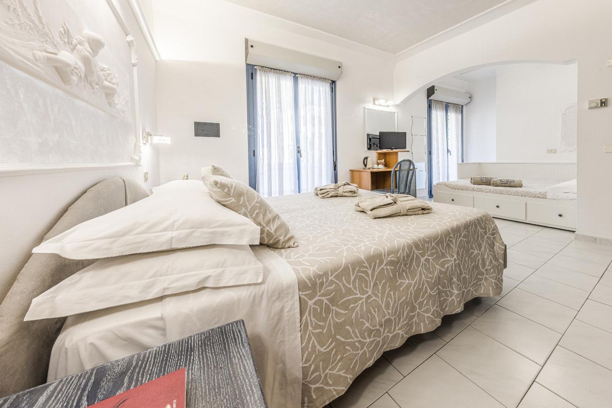 Royal Boutique Hotel Riccione Eksteriør billede