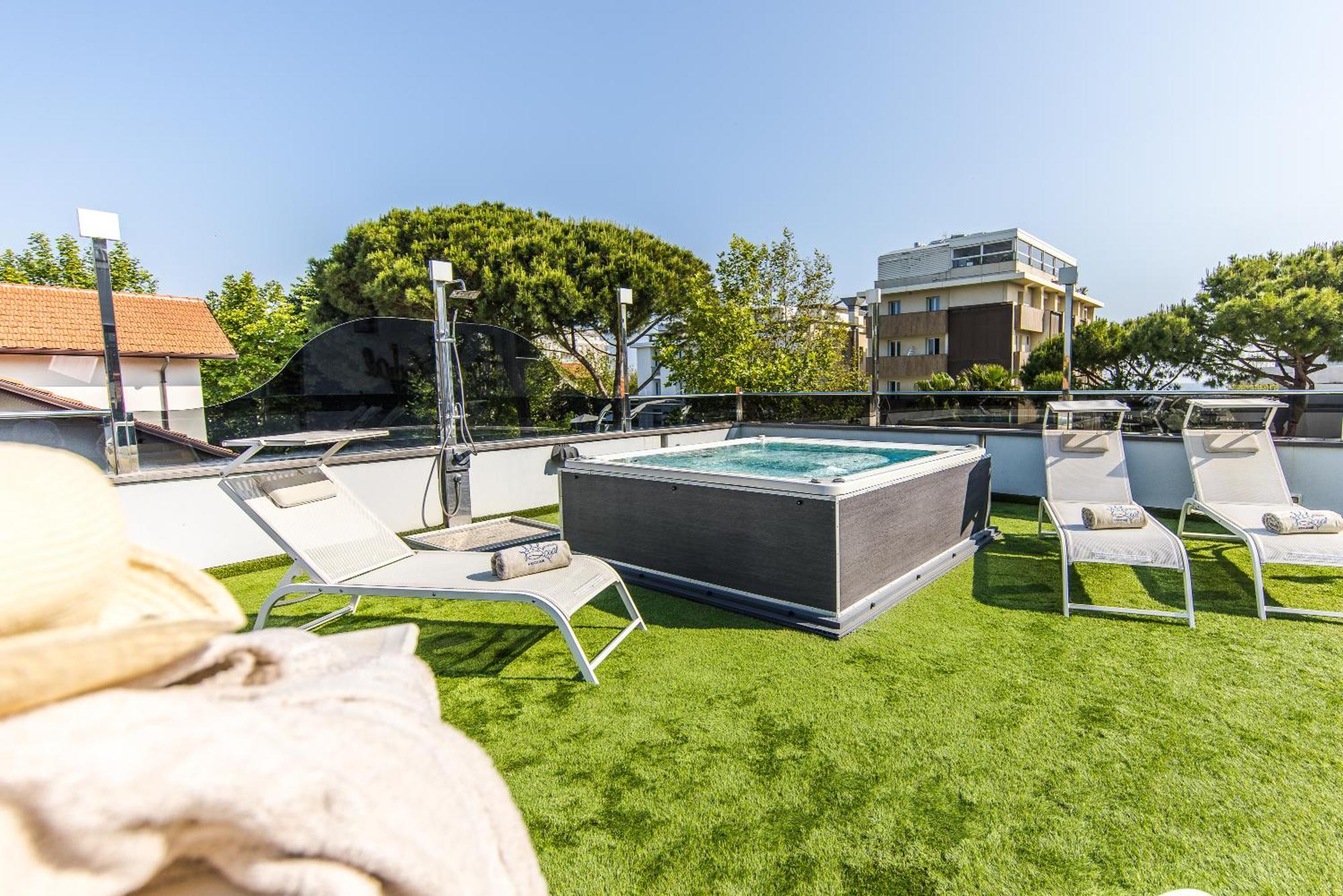 Royal Boutique Hotel Riccione Eksteriør billede