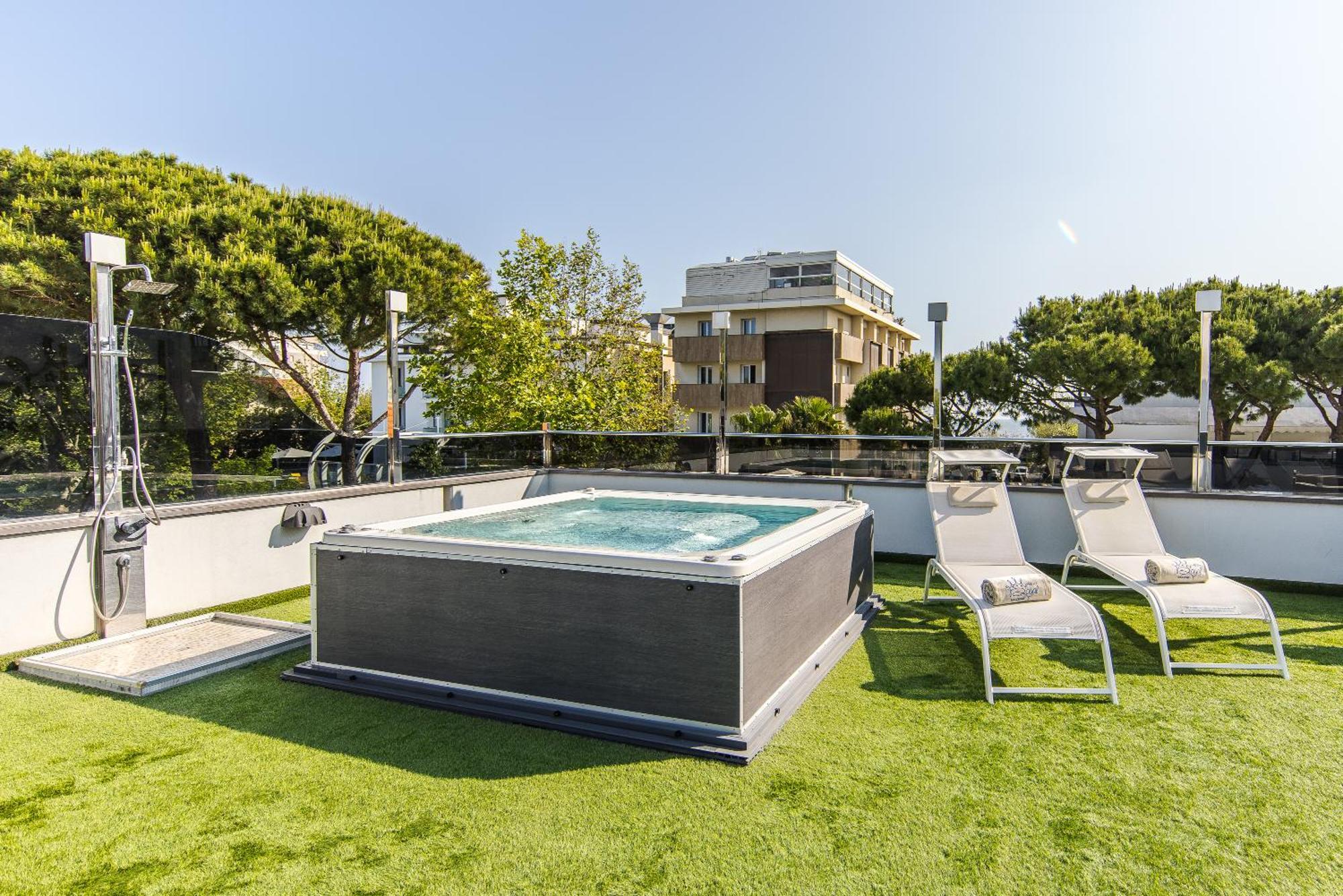 Royal Boutique Hotel Riccione Eksteriør billede