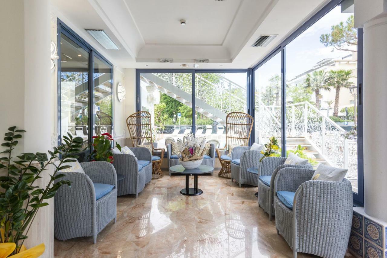 Royal Boutique Hotel Riccione Eksteriør billede